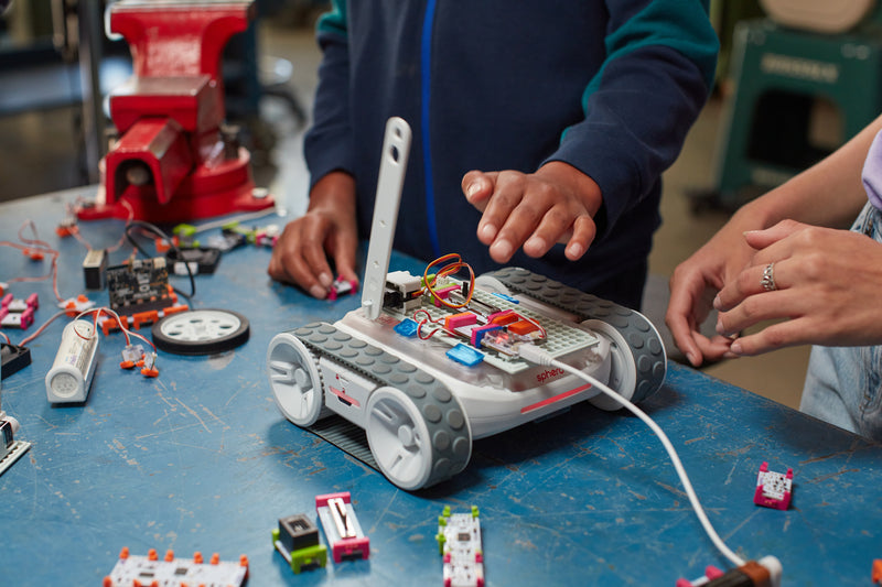 Building a Robotics Lab in School: 5 Things You’ll Need to Get Started ...
