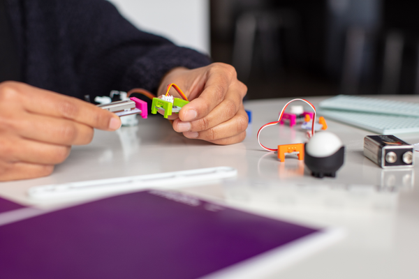 littleBits parts being connected